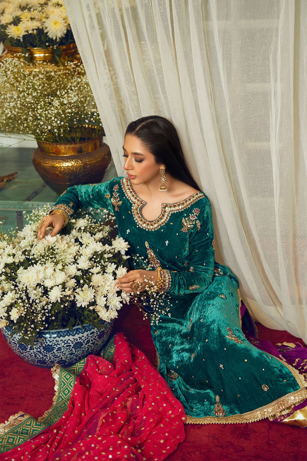 Embroidered Velvet Salwar Kameez Pakistani Wedding Dresses