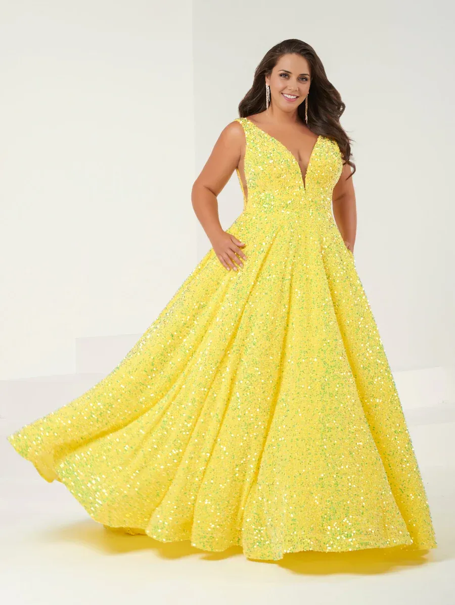 Fashion Evening Dress Plus Size Velvet Sequin A-line Gown Prom Dresses