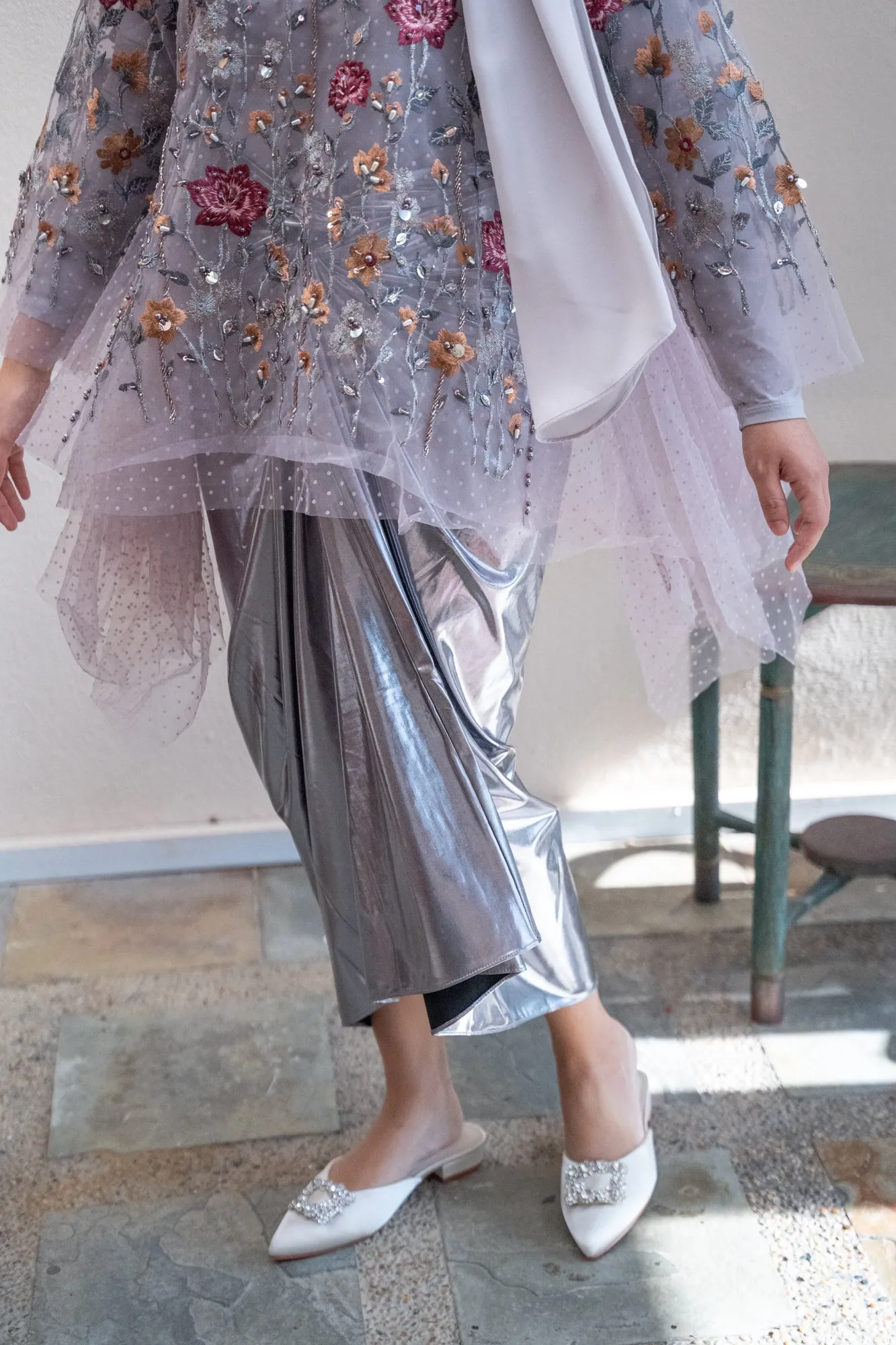 Jamilah Lace Tule Top in Silver /Maroon