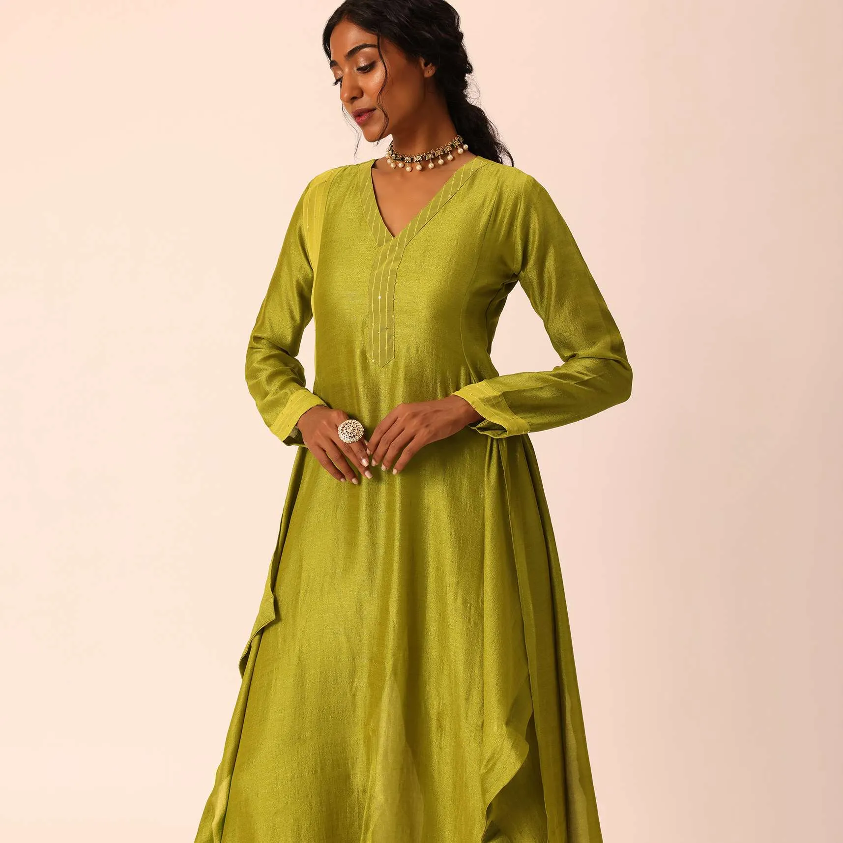 Mehendi Green Embroidered Kurta Set In Chiffon