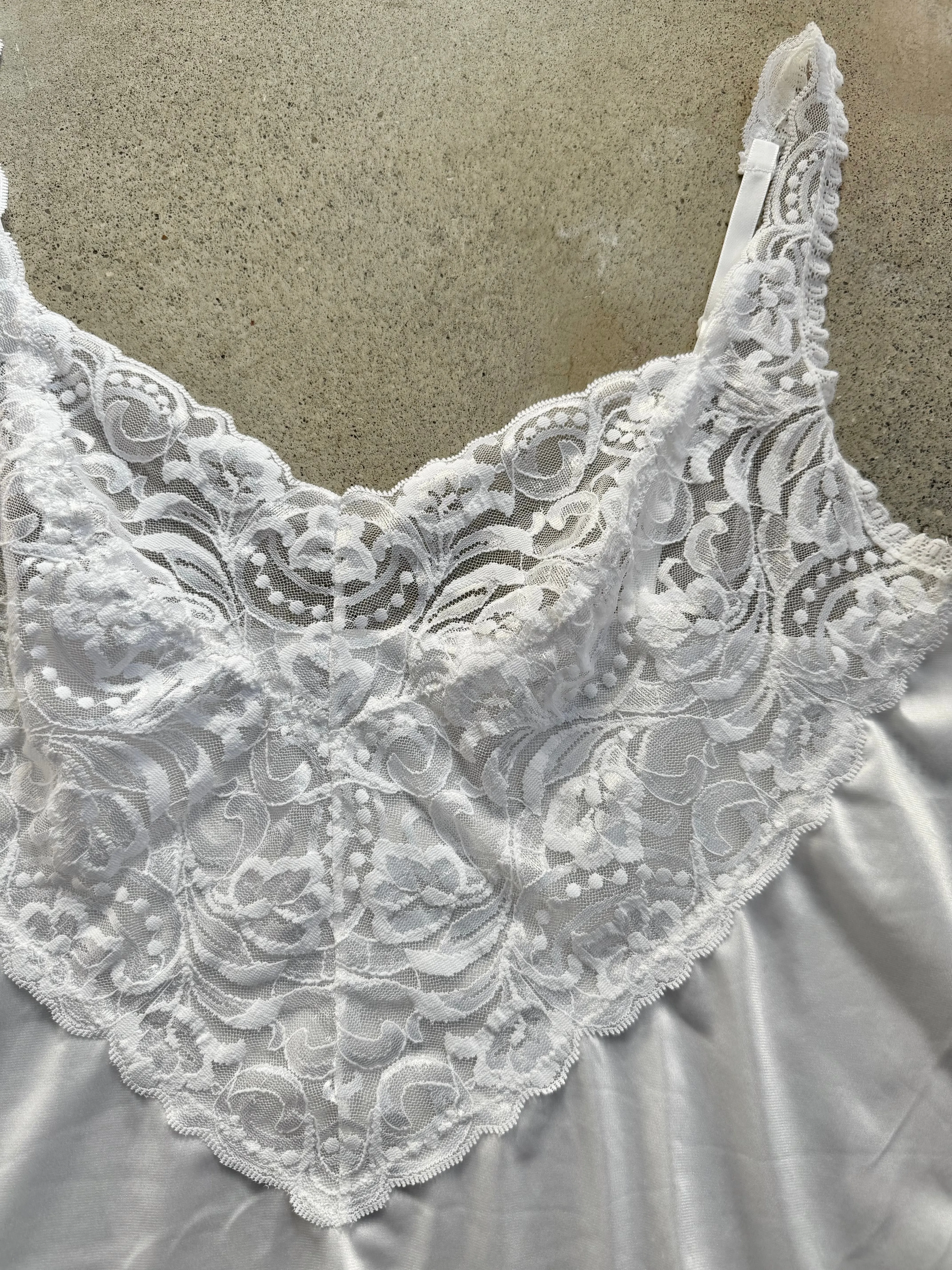 Vintage Vanity Fair White Lace Front Camisole (L)